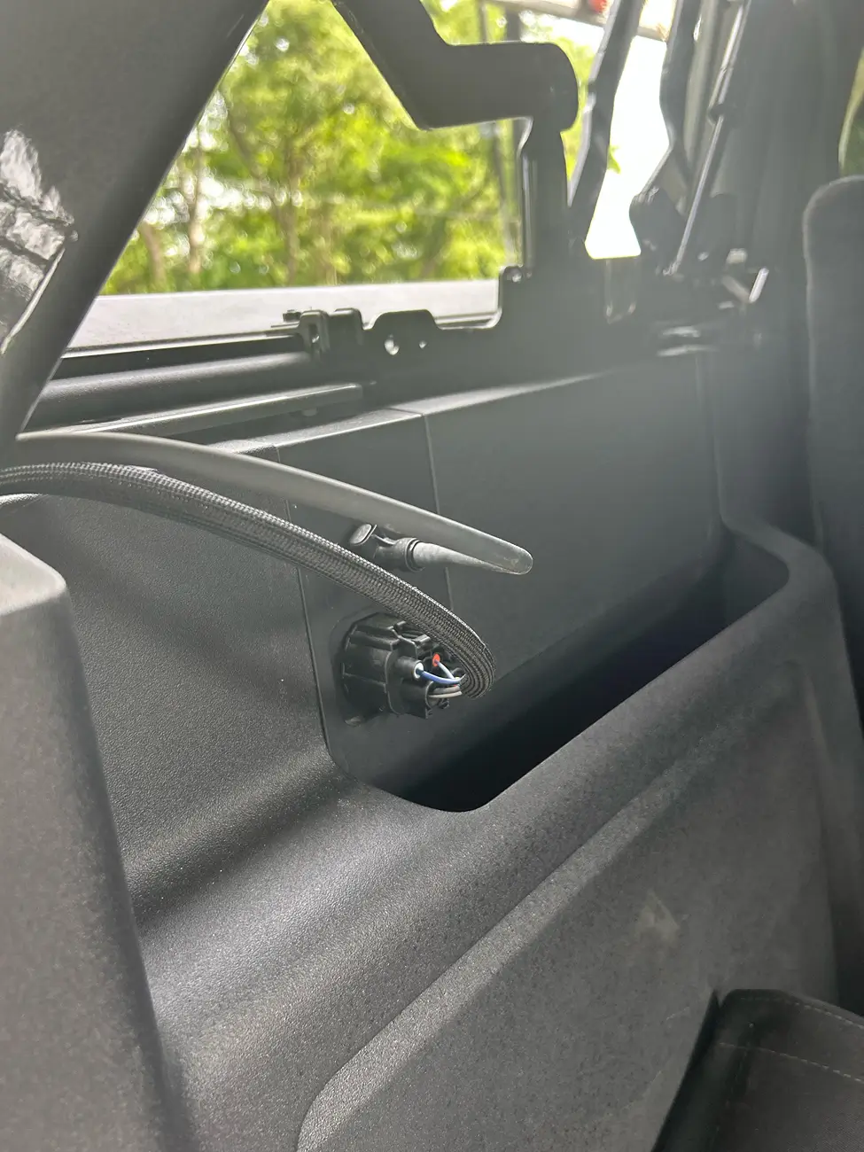 Ford Bronco Missing interior piece? 1760387512227-8i