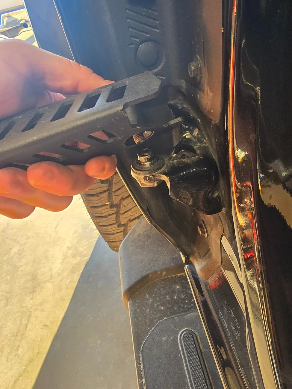 Ford Bronco Question for those of you with foot pegs 1000006519