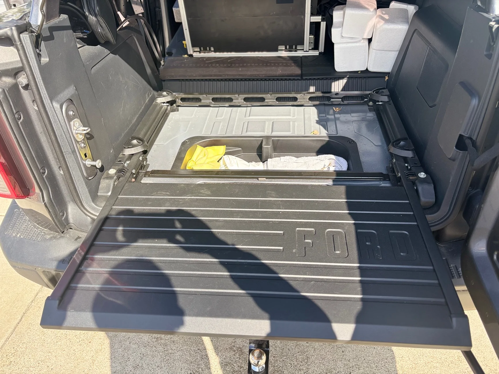 Ford Bronco For sale!! OEM pullout tailgate! Mint condition IMG_1788