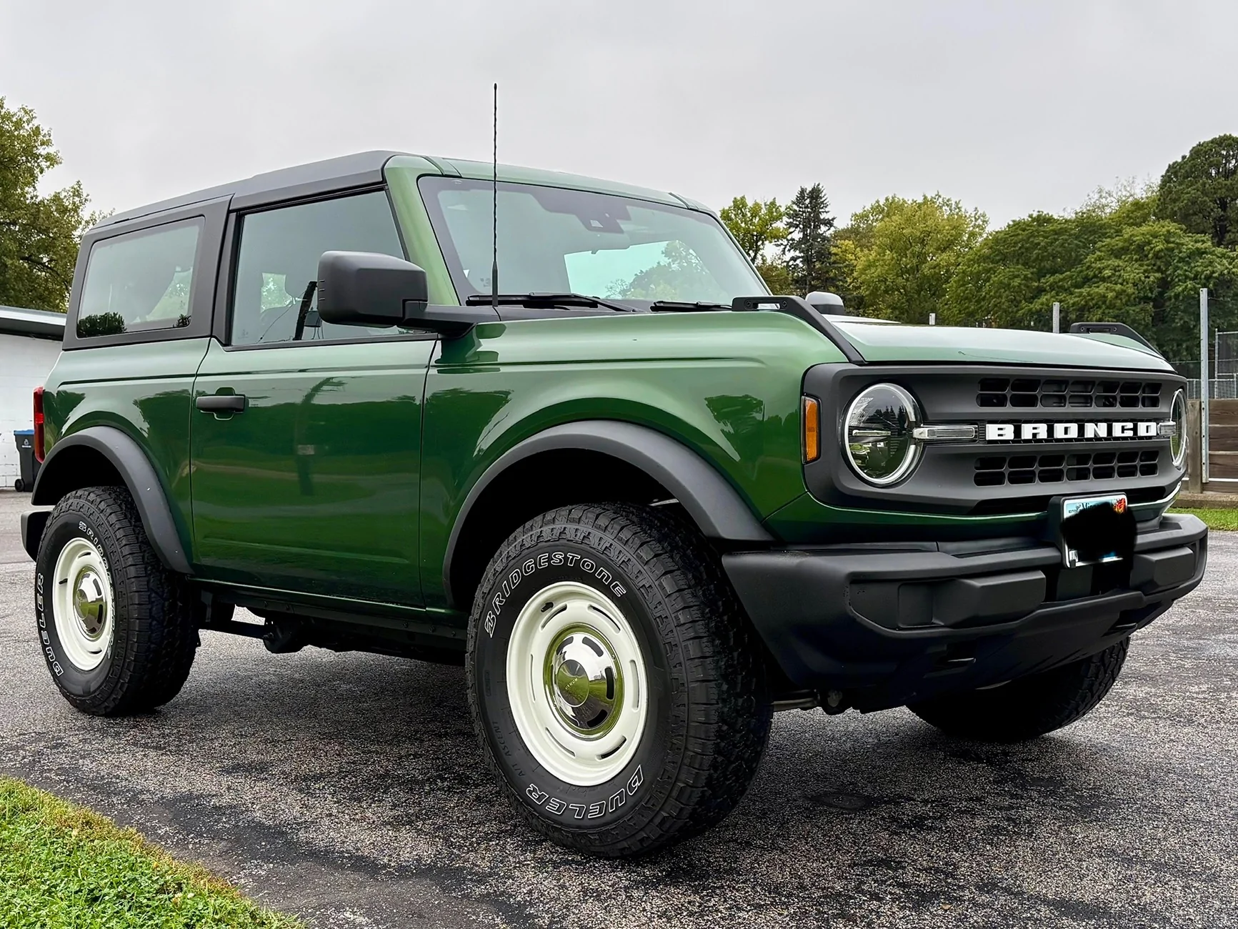 Ford Bronco ERUPTION GREEN Bronco Club 8FE3E4AC-EE89-46F6-A910-B3A4E6197BB22025-10-15_11-11-09_382
