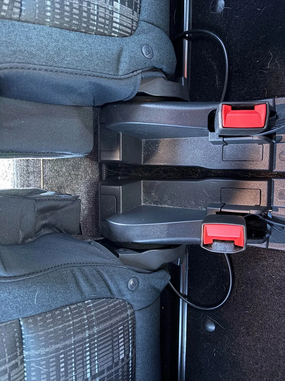 Ford Bronco Rear Seat Belt Buckle Problems -- Anyone else? buckl