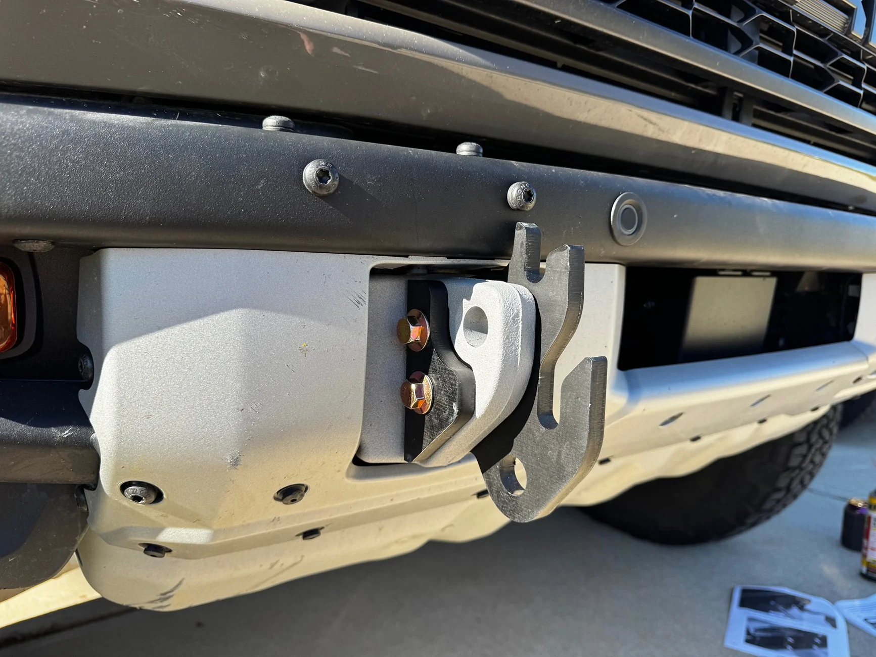 Ford Bronco Maximus-3 removable winch mount saddle installed IMG_1370