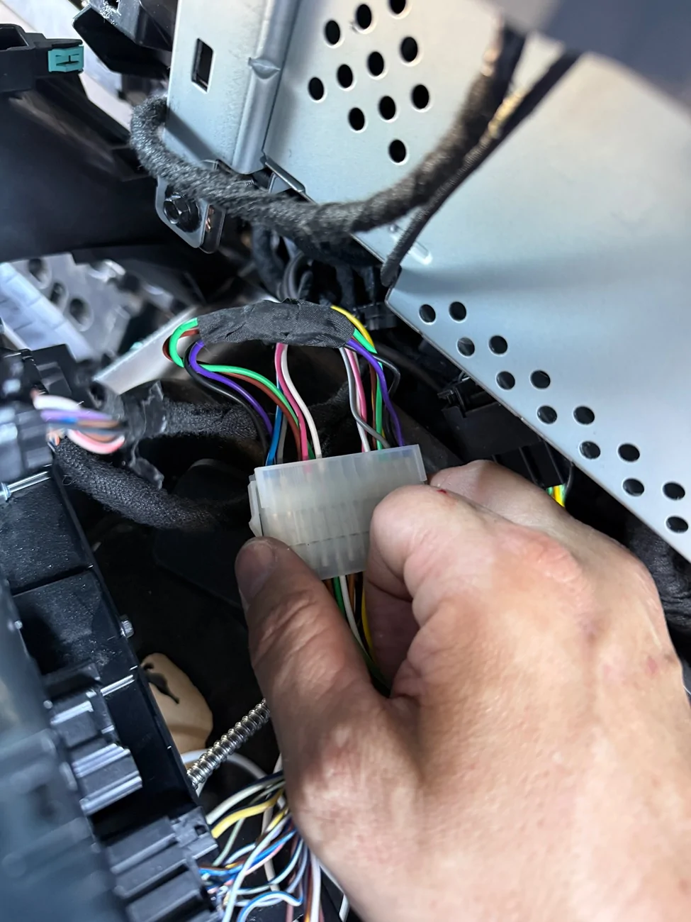 Ford Bronco Kicker Key 200.4 Done Correctly IMG_2962