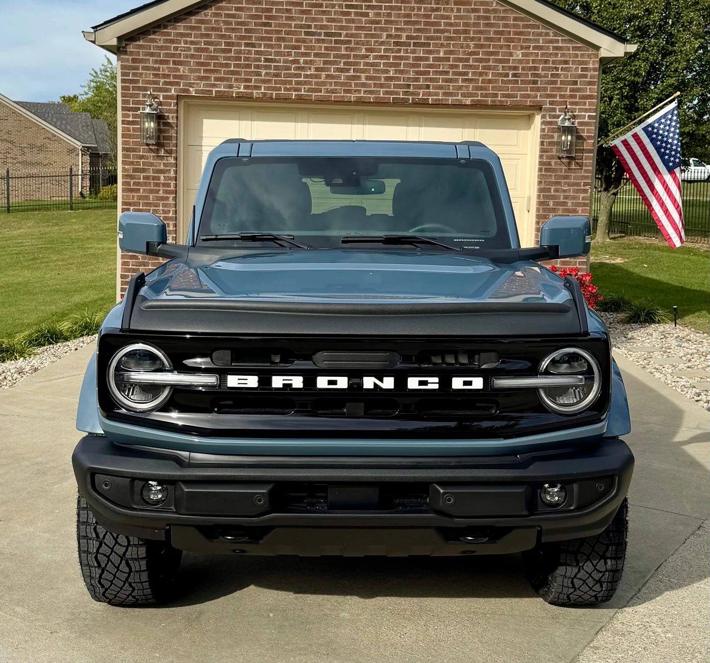 Hood bug deflector | Bronco6G - 2021+ Ford Bronco & Bronco Raptor Forum ...