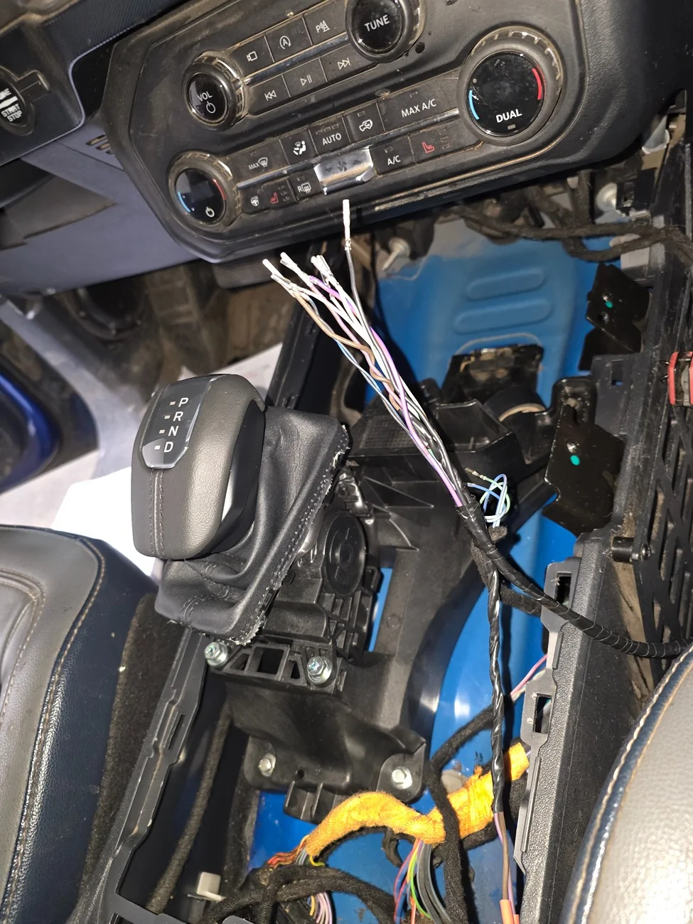 Ford Bronco (Update 11/8/25...Its ALIVE!!!) 760hp 5.2 supercharged (GT500) Predator engine swap Bronco info thread 20251020_011725
