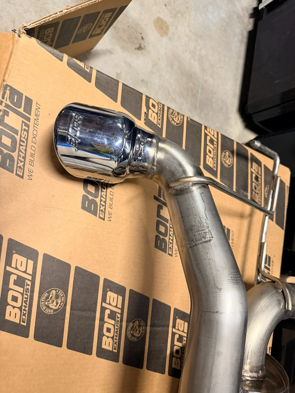 Ford Bronco Borla Axle-Back Exhaust System - Touring IMG_0047
