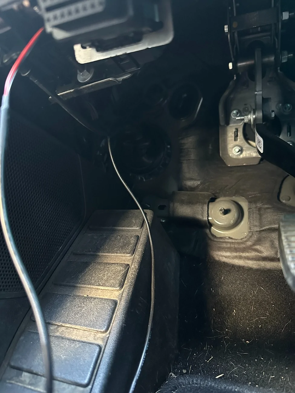 Ford Bronco Loose Wire, Driver's side Footwell IMG_5338