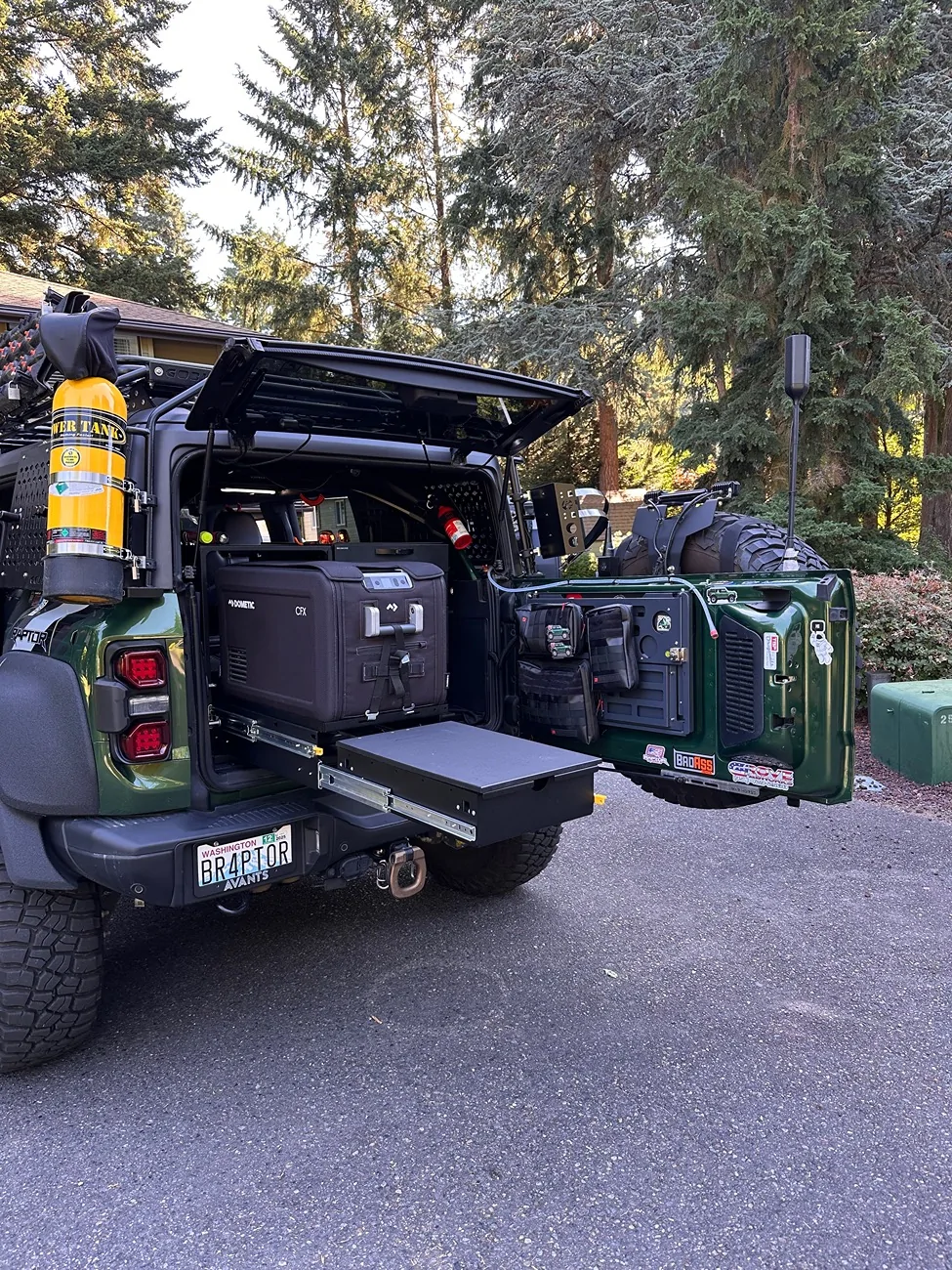 Ford Bronco Anyone have the new IAG tailgate table? 1761089892613-6d