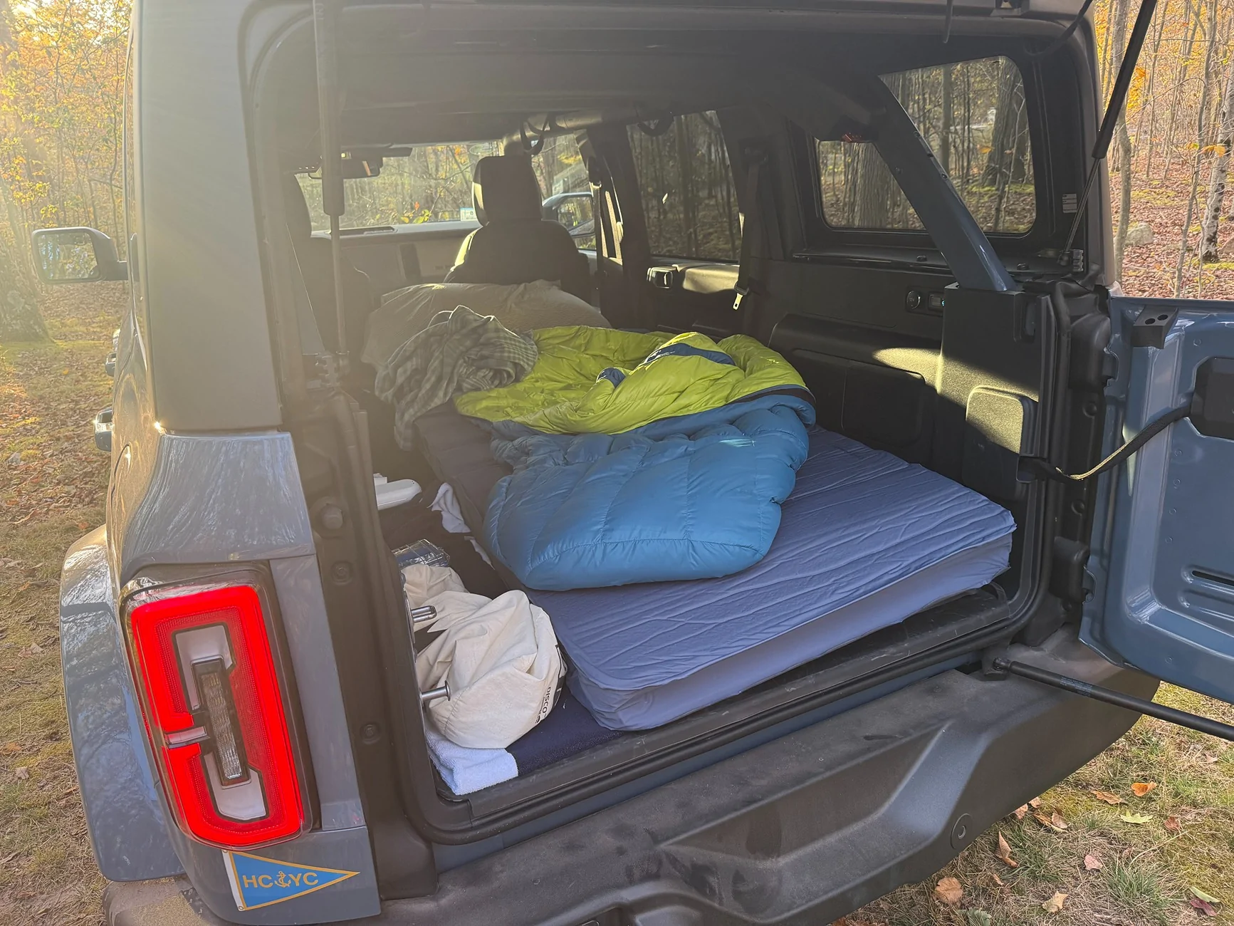 Ford Bronco Nokhu vs Hele Box vs Pacific Adventure Works sleeping platforms IMG_5704
