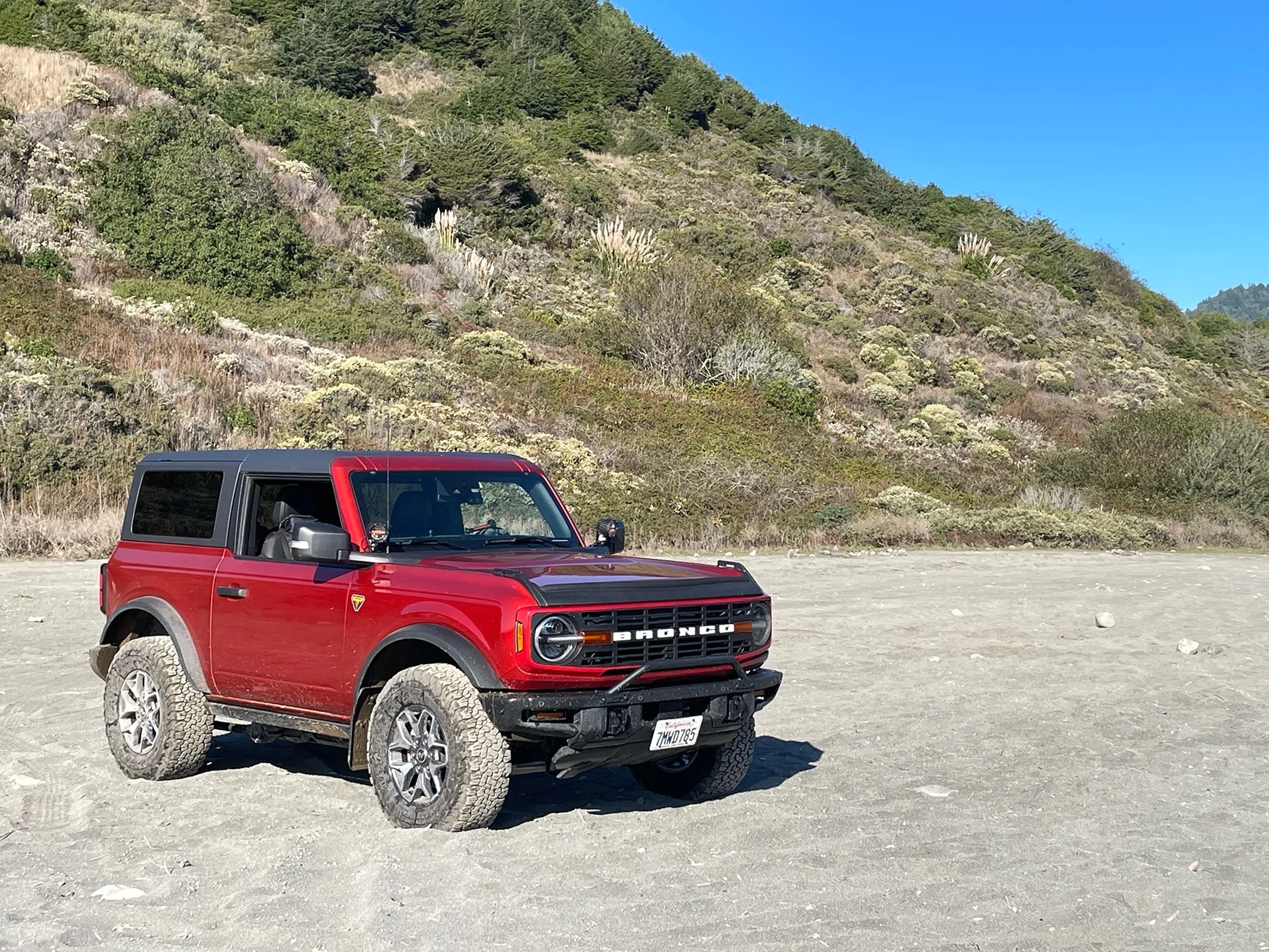 Ford Bronco HOT PEPPER RED Bronco Club IMG_8993