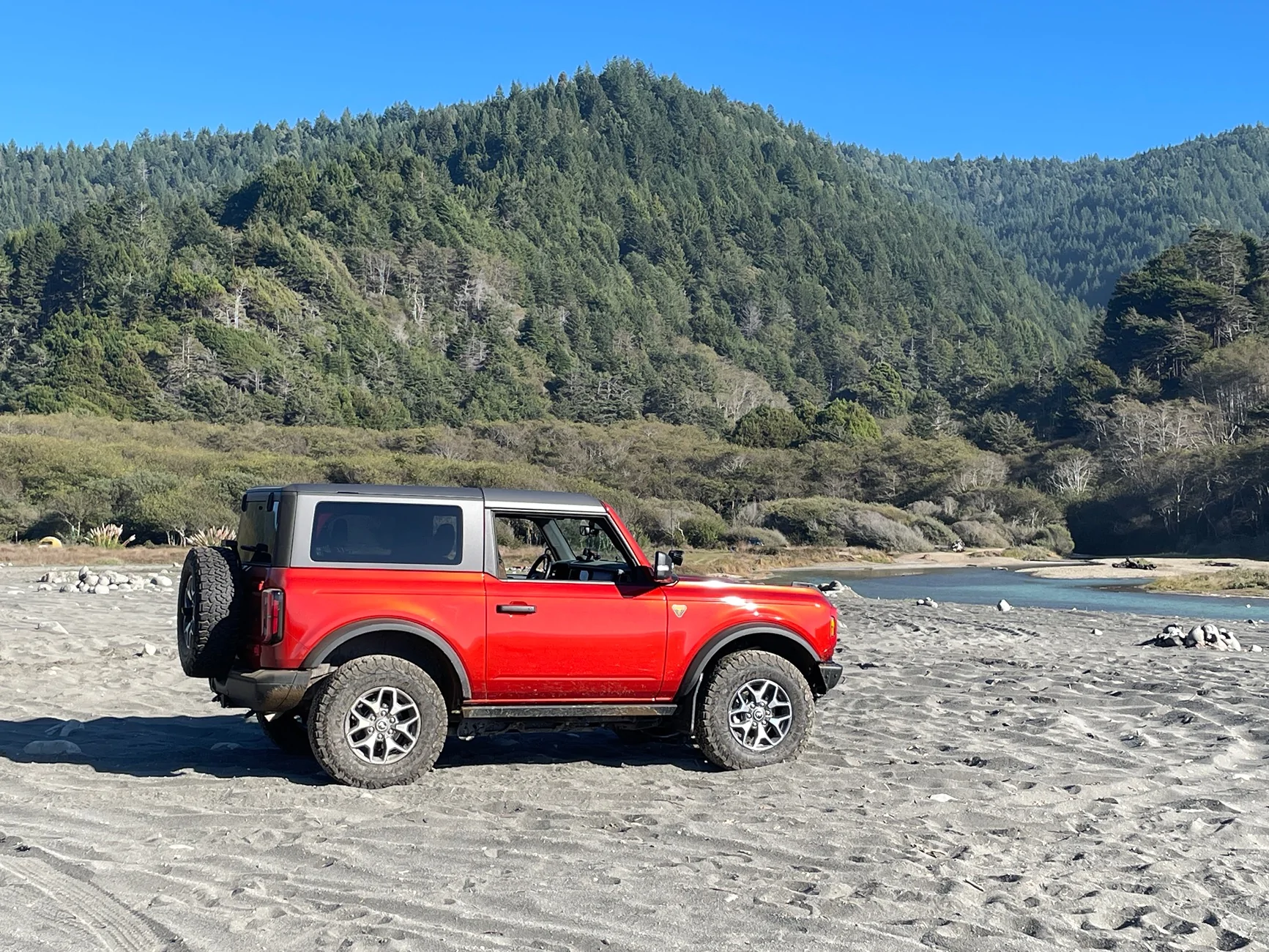 Ford Bronco HOT PEPPER RED Bronco Club IMG_8994