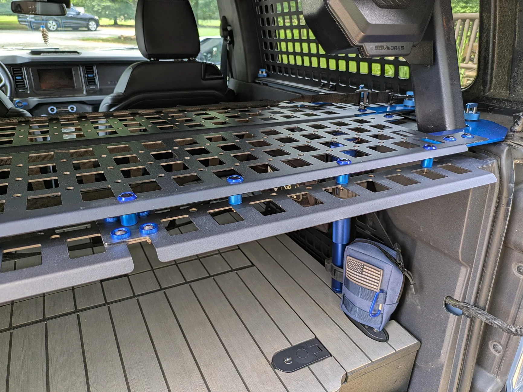 Ford Bronco Let's see your 2 DR rear basket/tray/shelf 1000000351