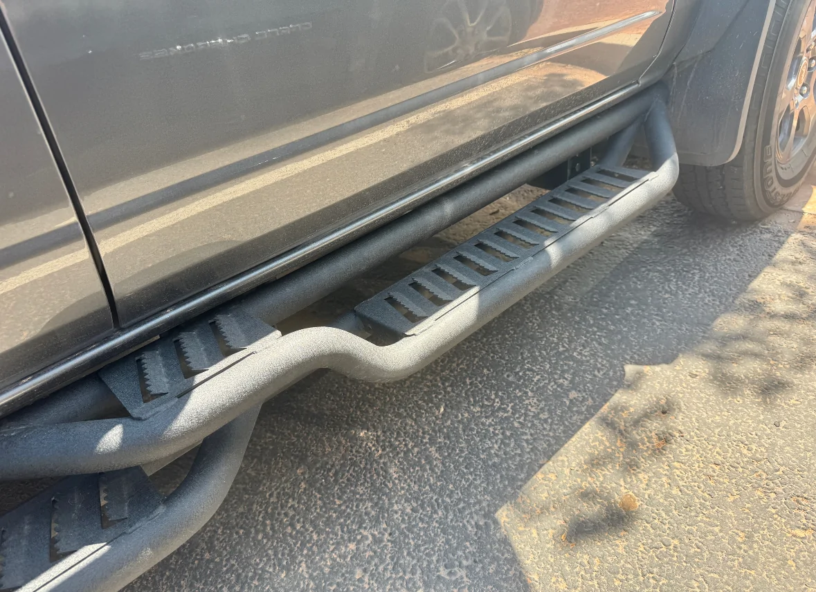 Ford Bronco Aggressive running boards - SOS IMG_9823