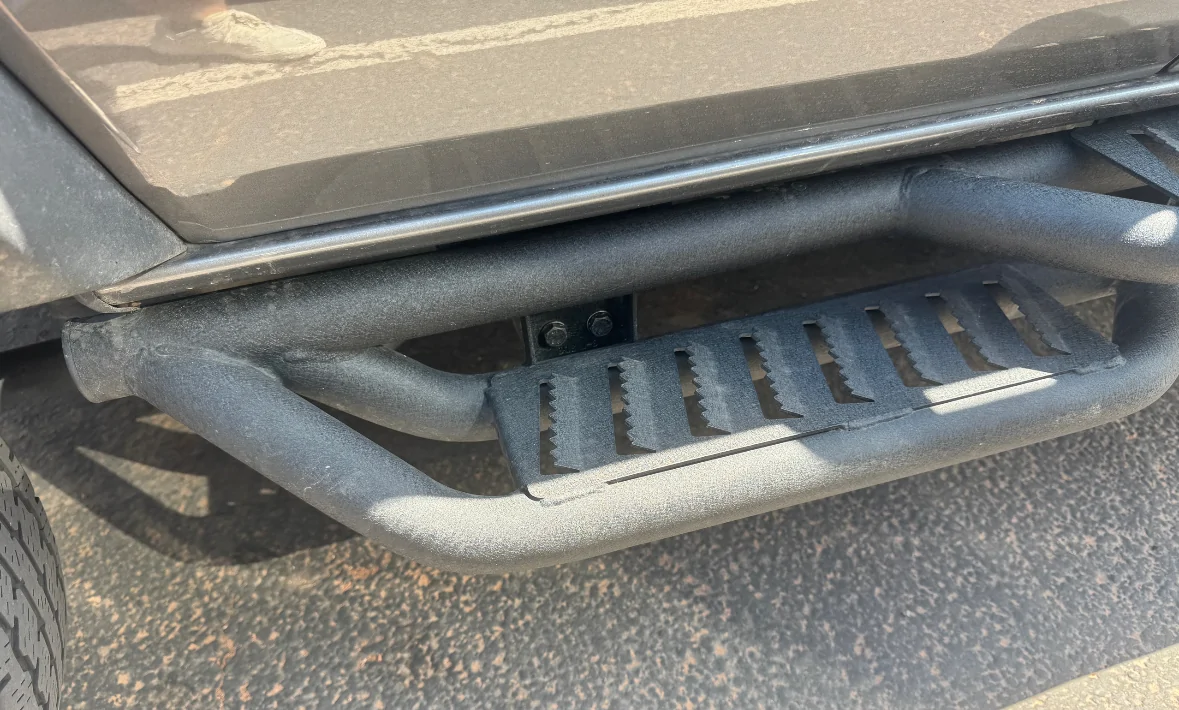 Ford Bronco Aggressive running boards - SOS IMG_9822