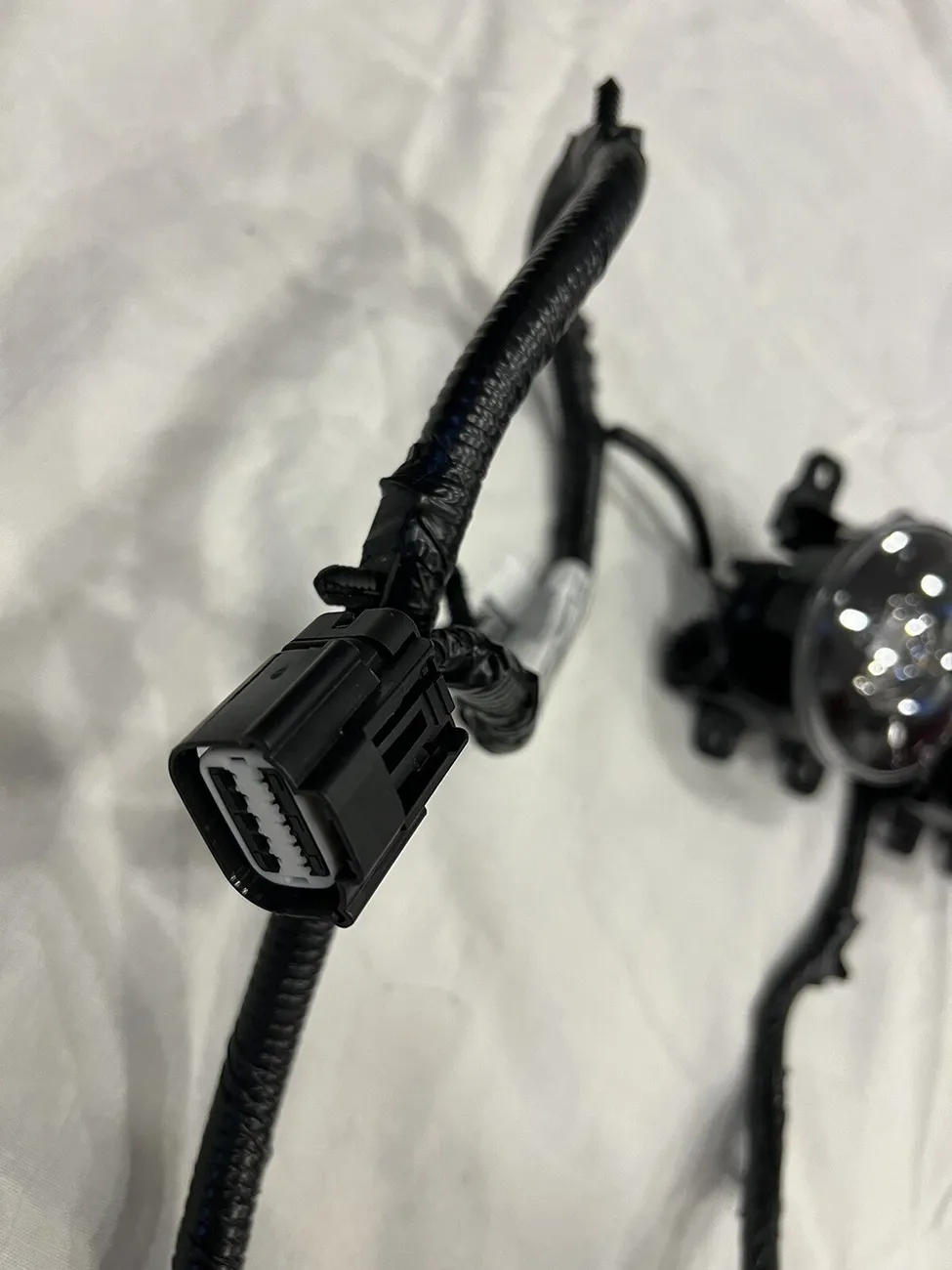 Ford Bronco Need help identifying this plug on Ford harness # M2DT15K867CE Bronco fog light harness plug
