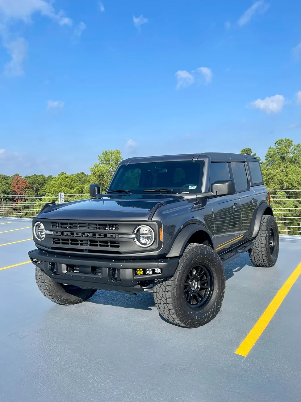 Ford Bronco 2025 Base 4dr 2.3L Build Carbonized Gray IMG_2525