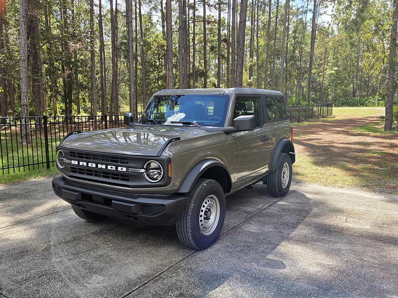 Ford Bronco New 2025 base 54814329176_daec382bd0_c