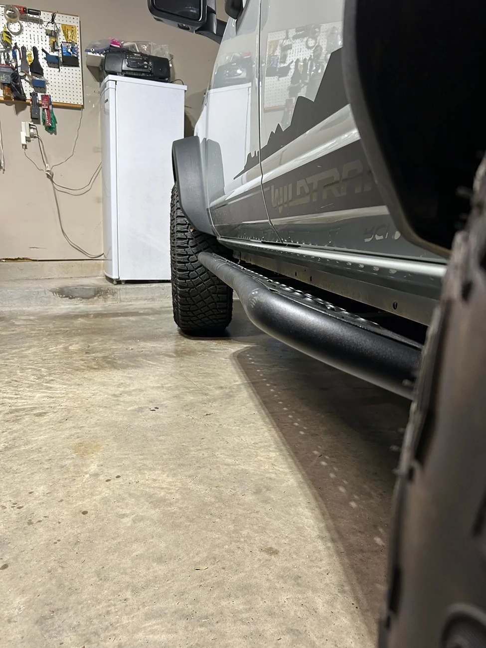 Ford Bronco Rock rails/Steps - current ones aren't good enough Slider02