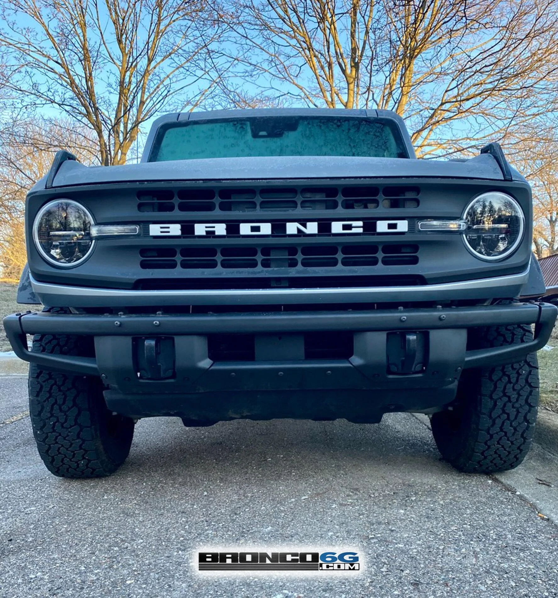Ford Bronco Jackpot! Bronco Black Diamond (Iconic Silver) seen up close & personal this morning Ionic Silver Bronco Black Diamond FF267E65-82C6-4FC4-BFC0-80170A933AD5_1_105_c
