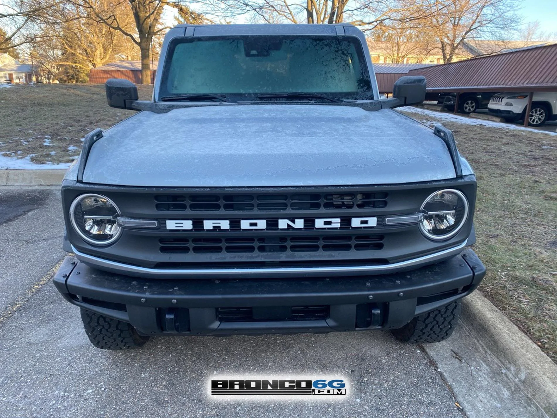 Ford Bronco Jackpot! Bronco Black Diamond (Iconic Silver) seen up close & personal this morning Ionic Silver Bronco Black Diamond 5C2F1755-4C18-4BA1-839C-5C3A9058E9A3_1_105_c
