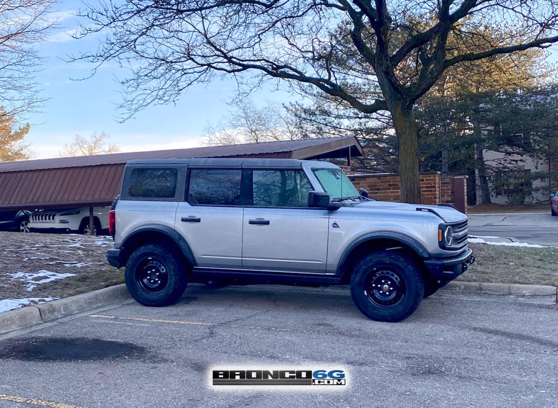 Ford Bronco Jackpot! Bronco Black Diamond (Iconic Silver) seen up close & personal this morning Iconic Silver Bronco Black Diamond