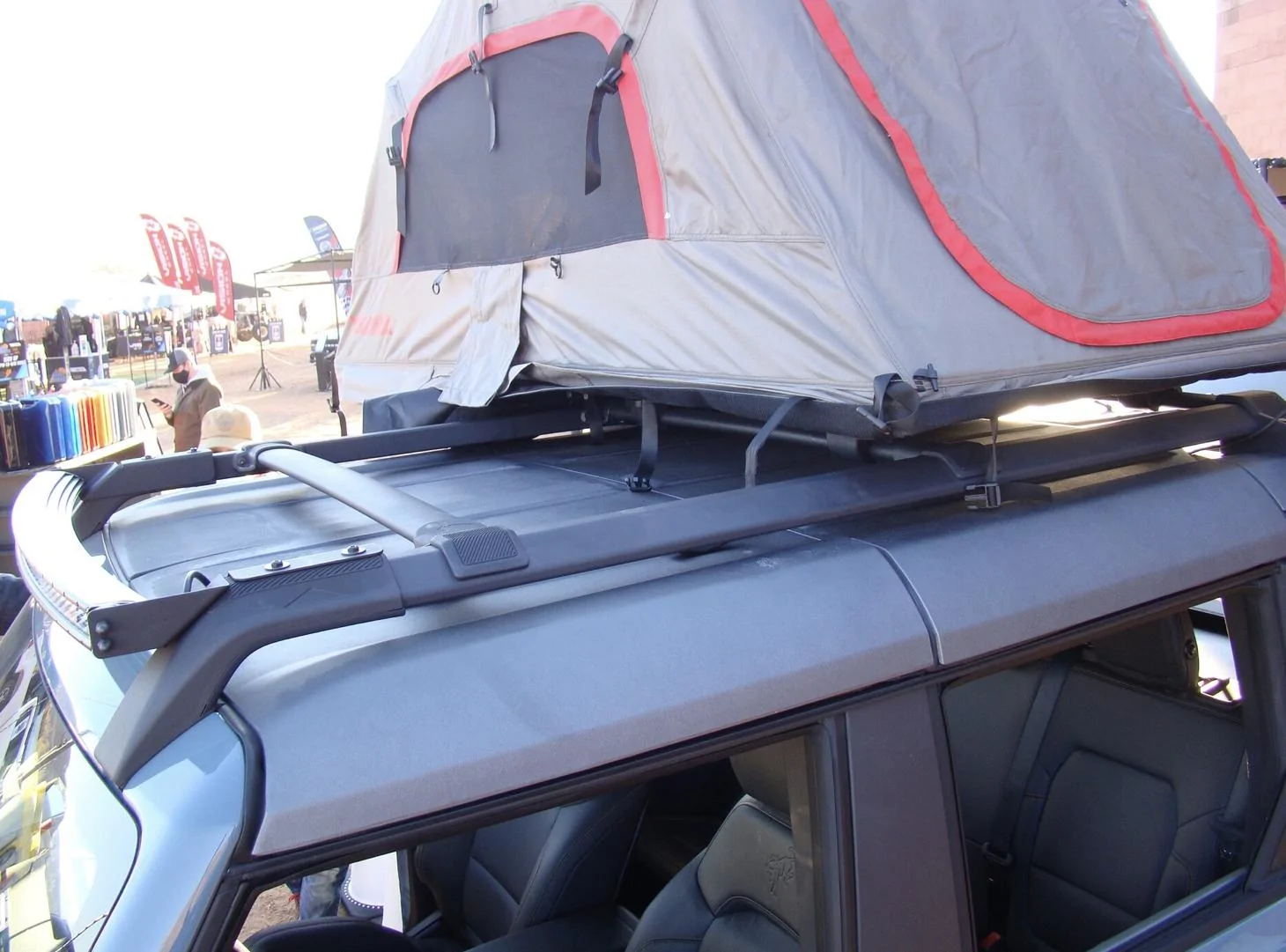 Ford Bronco Roof Rack? B0904AC2-A0FE-4BE4-855A-DAFD3AD453D4