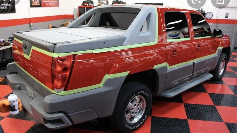 Ford Bronco Top 3462B7D9-C9D3-46F8-B73F-5F7D46C6BF3B
