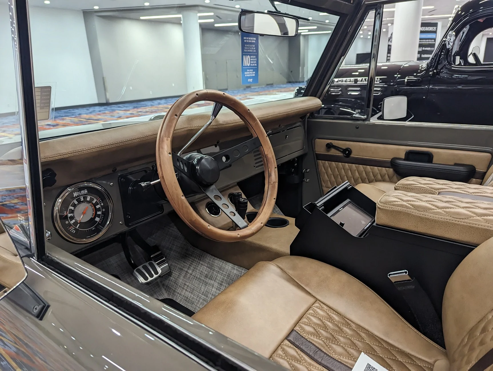 Ford Bronco SEMA 2025 - Who's Attending? PXL_20251103_041104732