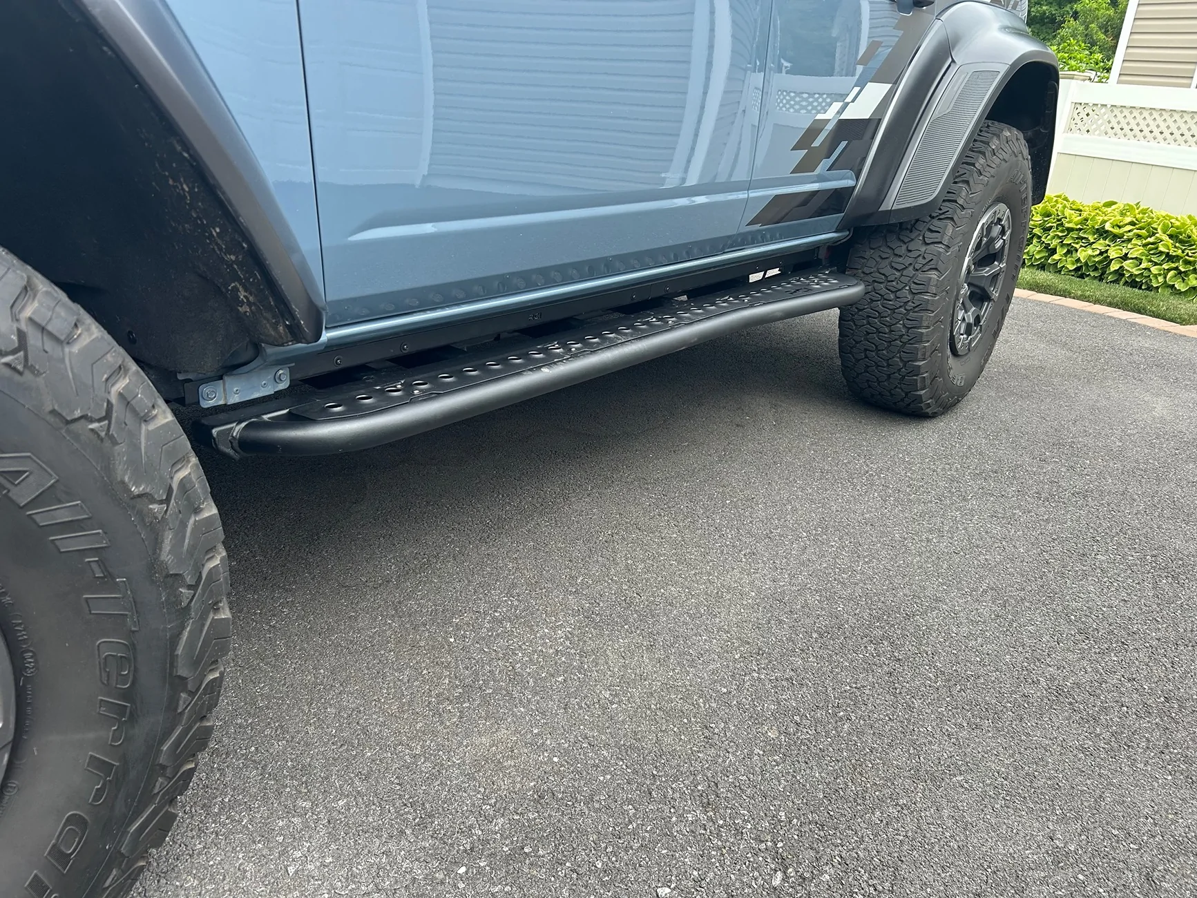 Ford Bronco Rock rails/Steps - current ones aren't good enough IMG_0951