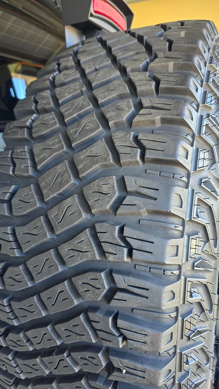 Ford Bronco SAS wheels/Tires with TPMS 1000070719