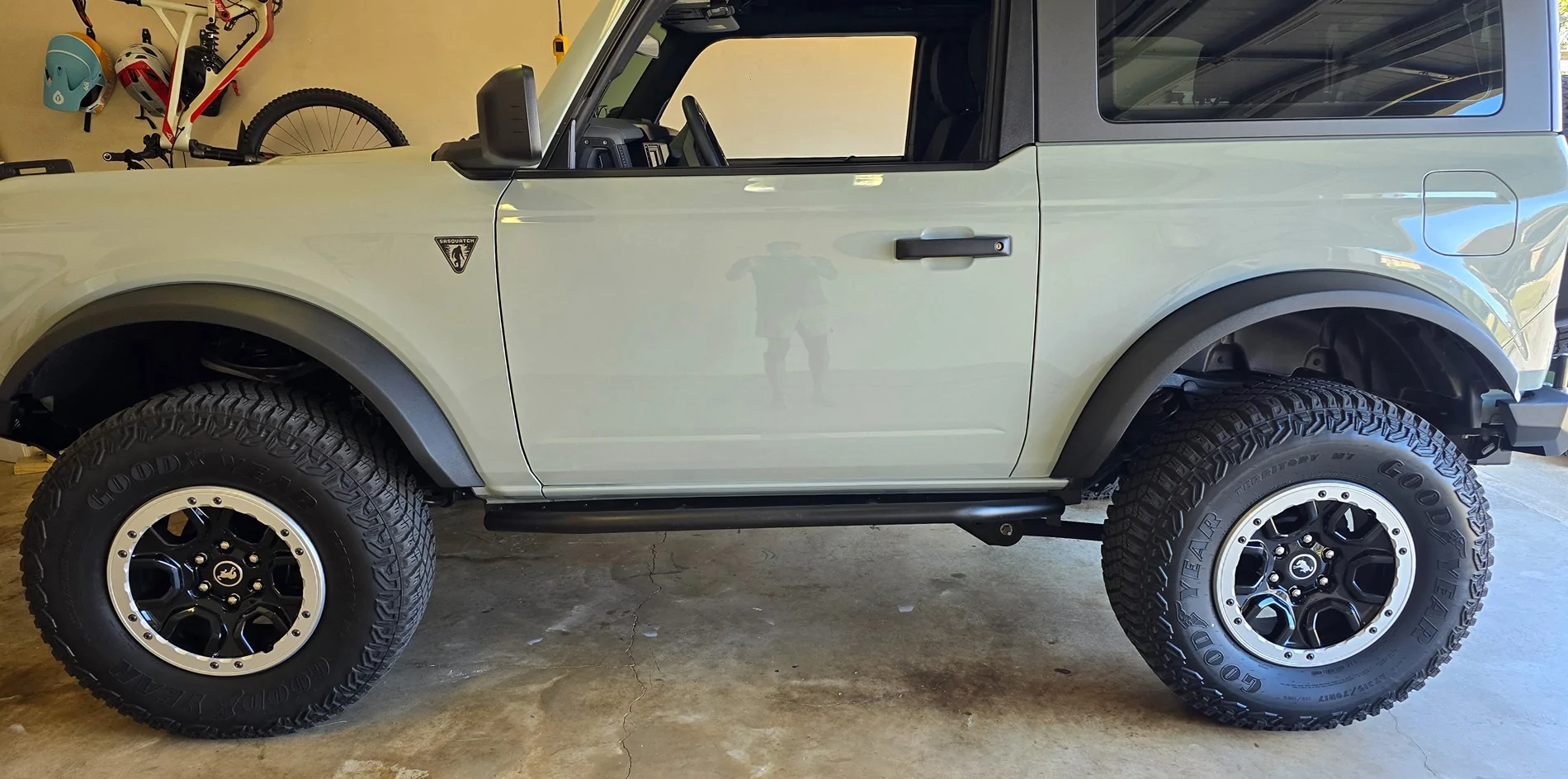 Ford Bronco SAS wheels/Tires with TPMS 1000070716
