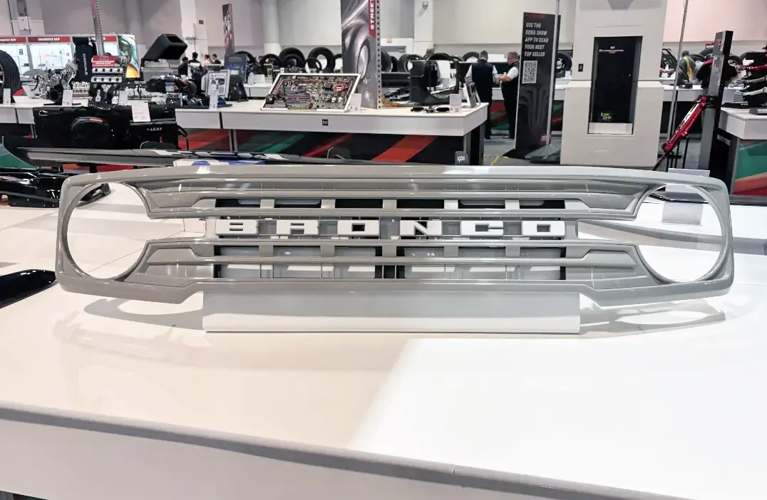 Ford Bronco Bronco Modular Grille Kit (paintable 3 piece grill) from Ford Performance is coming next year Ford Performance Bronco Modular Grille Kit