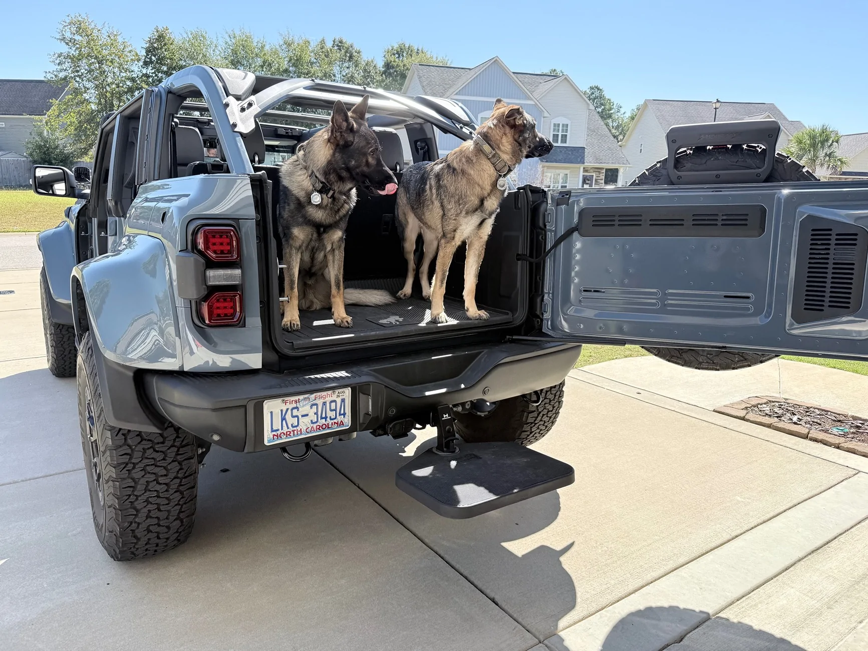 Ford Bronco Mongo the Bronco (2024 Azure Grey Raptor) & Emma IMG_0340