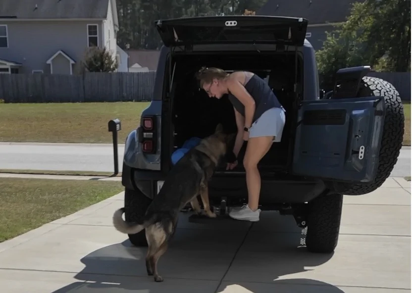 Ford Bronco Mongo the Bronco (2024 Azure Grey Raptor) & Emma IMG_0864