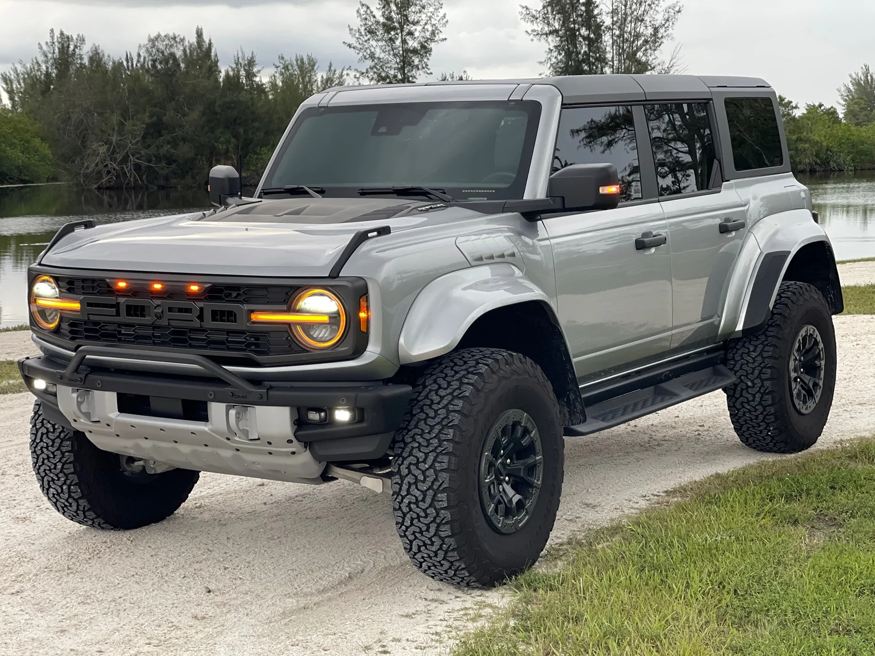 Ford Bronco 2024 Hard Top Cracking IMG_3959
