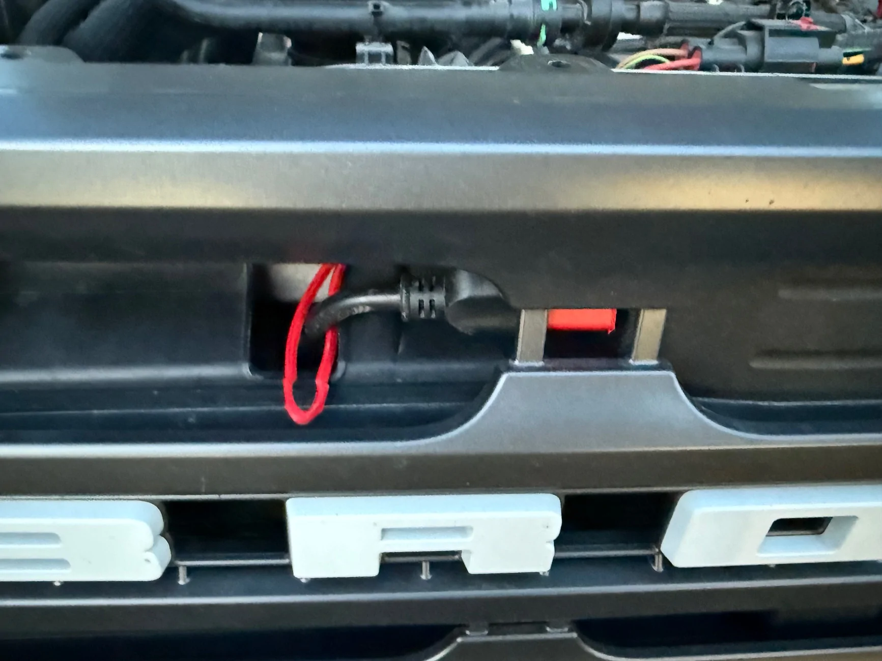 Ford Bronco Block heater plug, terrible location IMG_5544