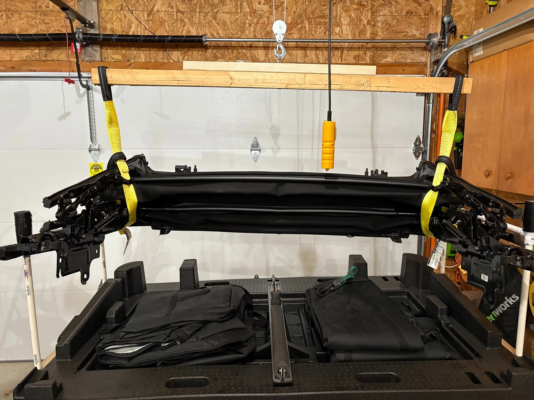 Ford Bronco My DIY Strap Lift System For Easy Soft Top Removal & Installation ... SoftTopLifting-1