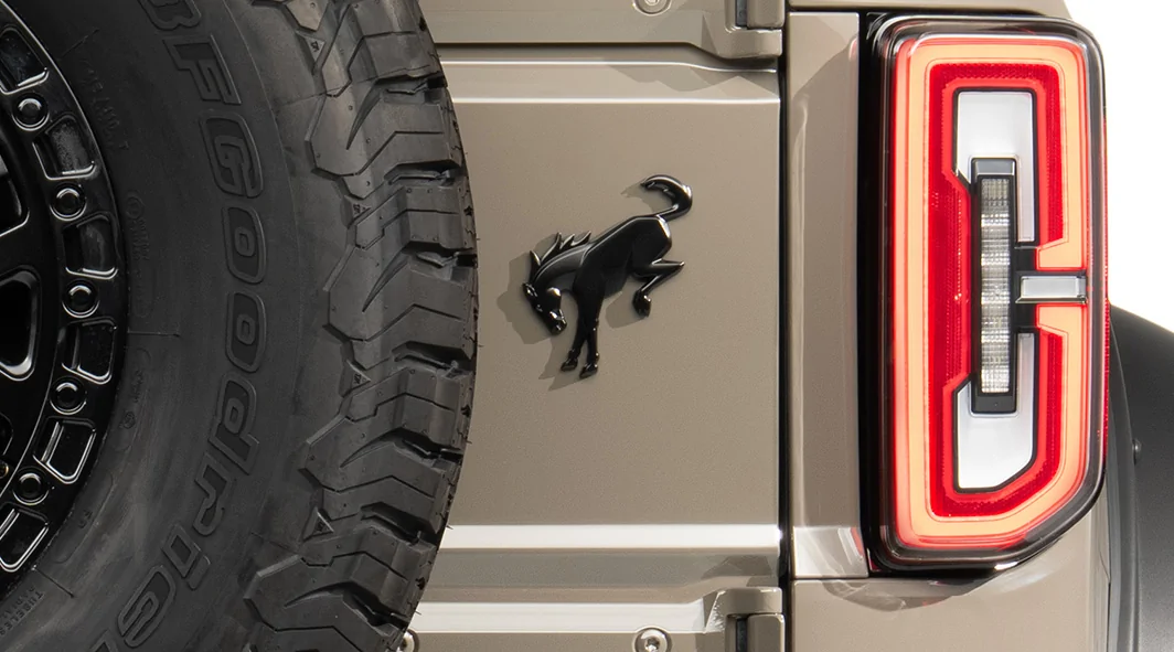 Ford Bronco Bronco FPORV Package Concept debut at SEMA 2025 bronco-badge.Bek2Mc-S