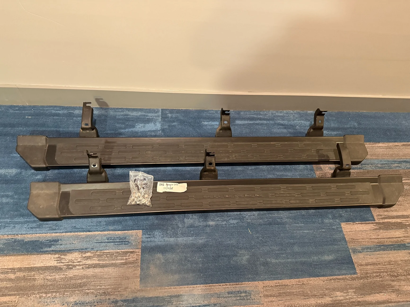 Ford Bronco 4 Door OEM Outer Banks Tube Steps IMG_3850