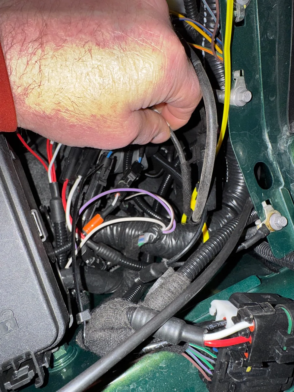 Ford Bronco Running light wire in.  Help IMG_3786