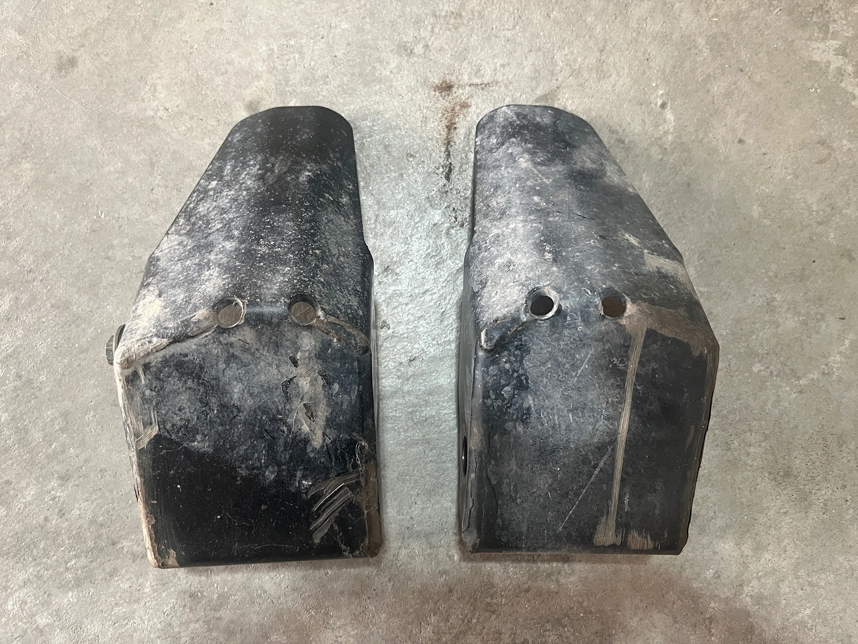 Ford Bronco JKS rear shock skids - free IMG_5449