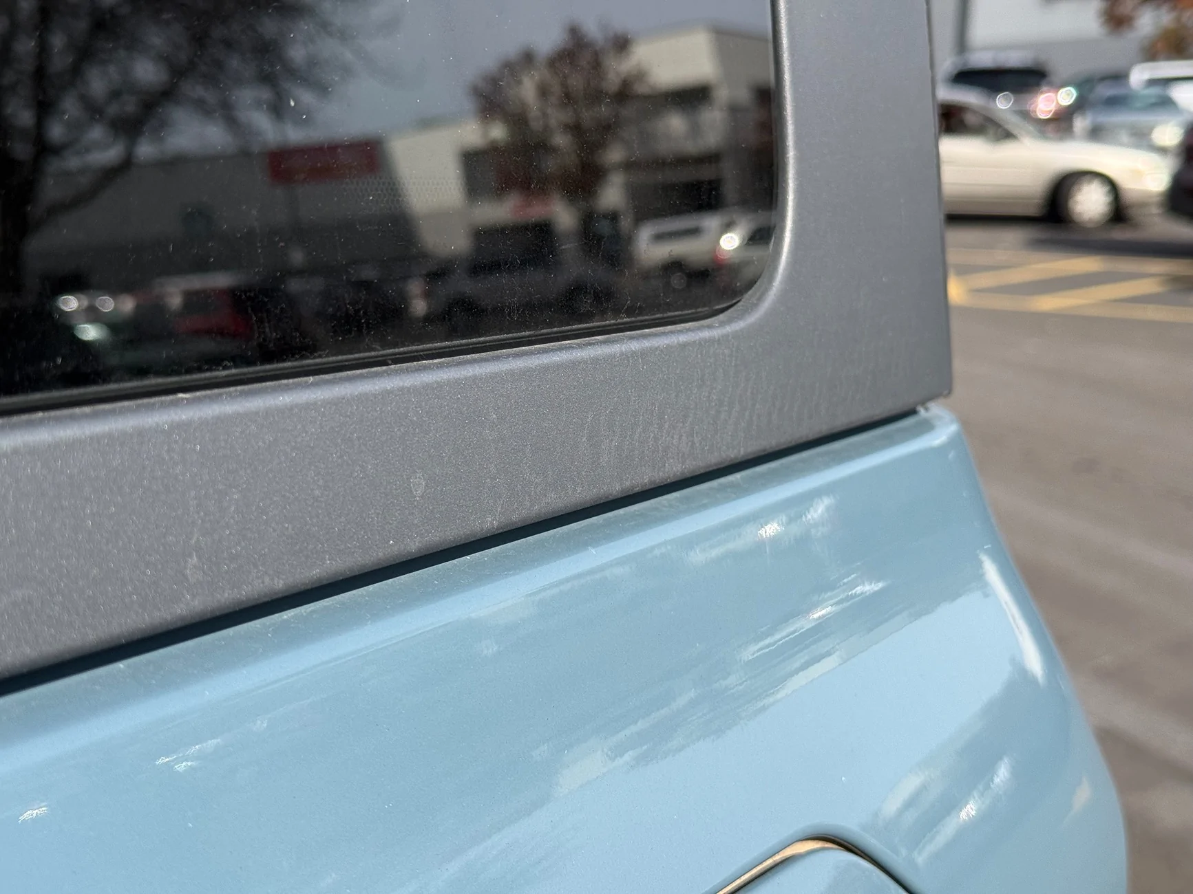Ford Bronco Bedliner spray on the hard top roof + fender flares? Yes please! IMG_1306