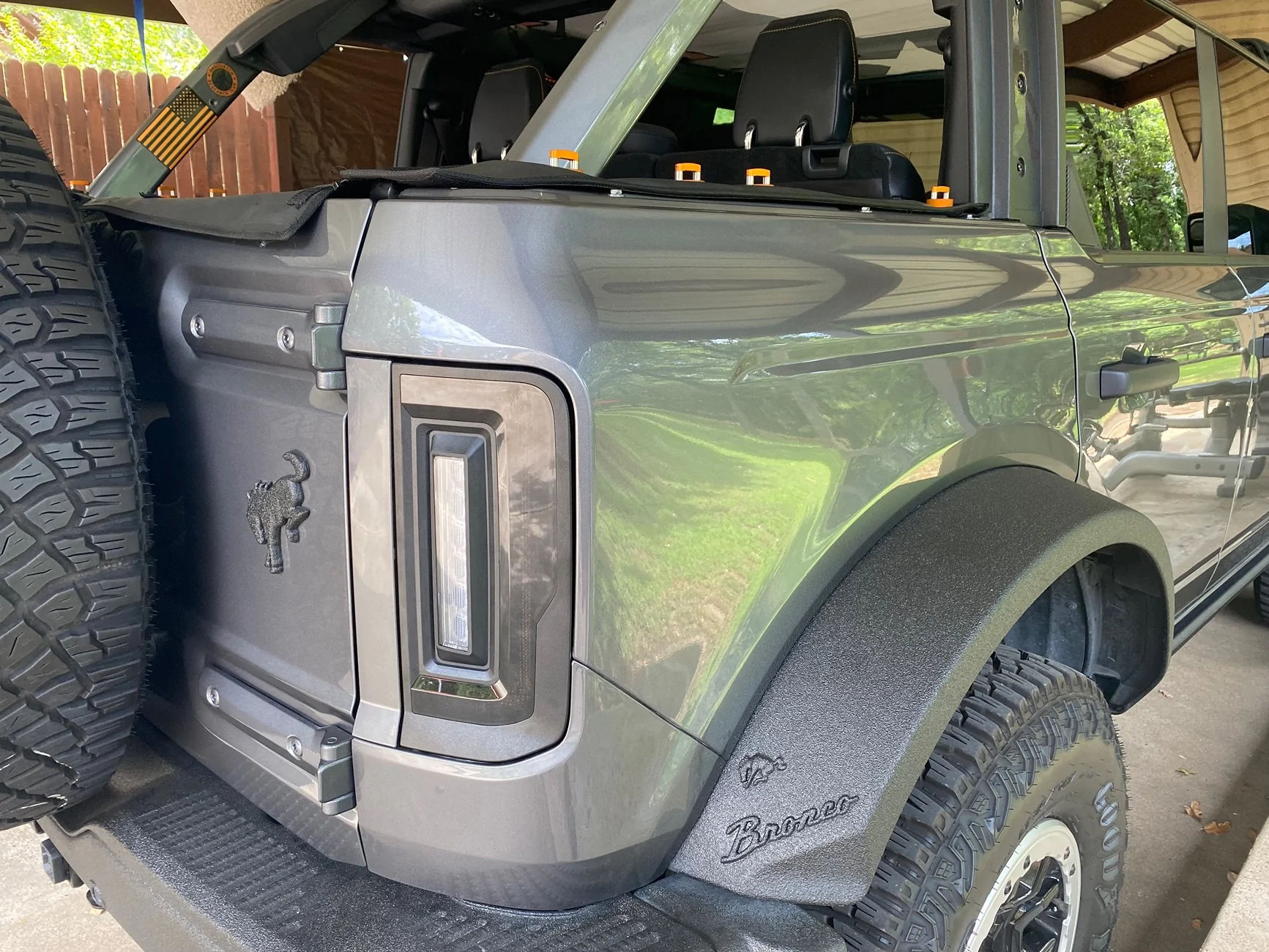 Ford Bronco Bedliner spray on the hard top roof + fender flares? Yes please! IMG_3896