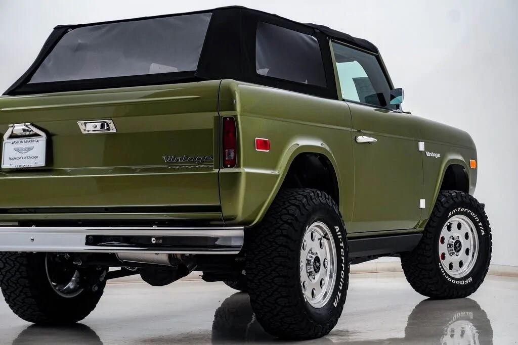 Ford Bronco Retro 2024 Bronco - Vintage 1763508314098-9r