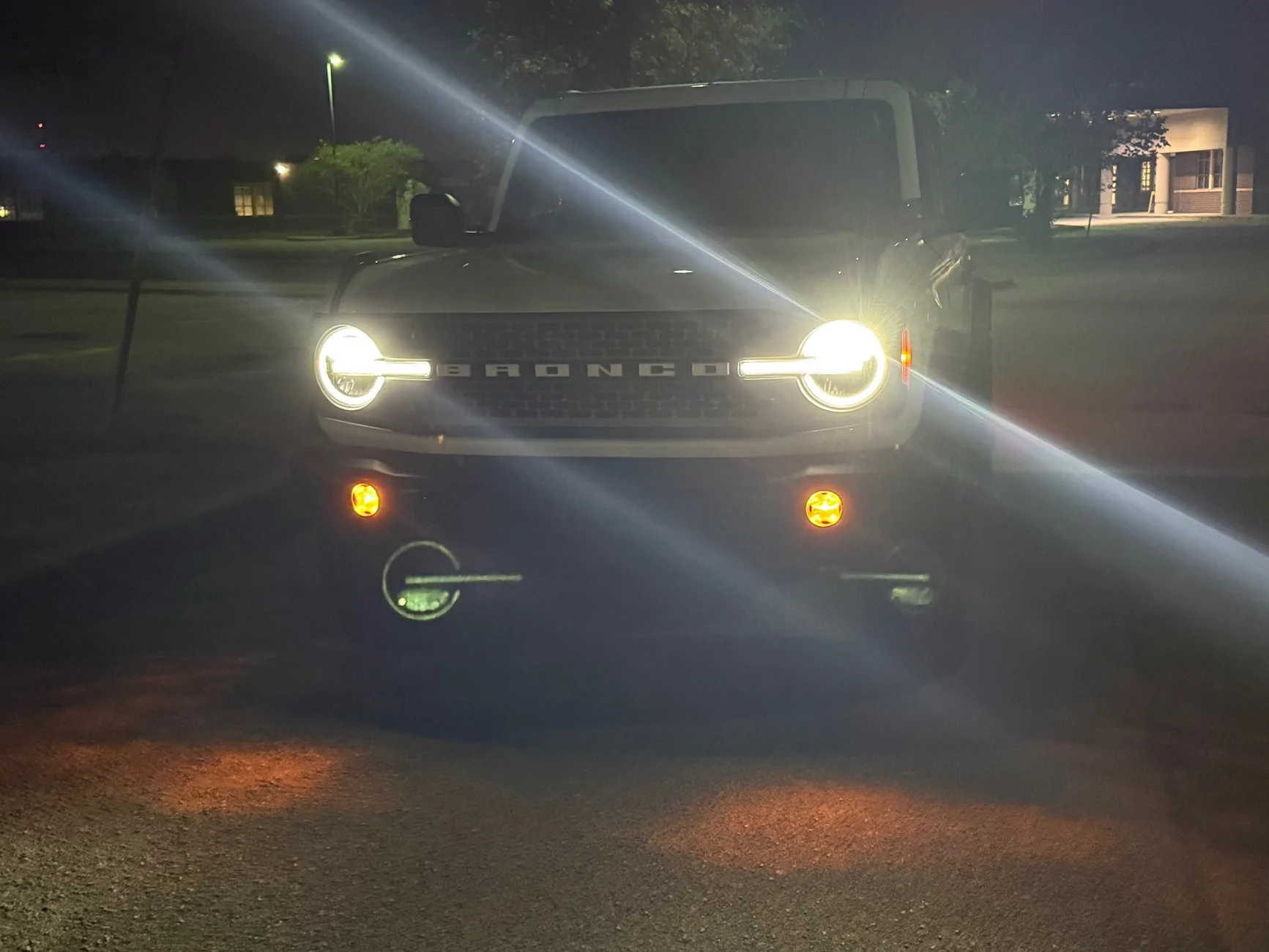 Ford Bronco Diode Dynamics SS3 MAX Yellow SAE Fogs with Capable Bumper Mount SS3 Backlight