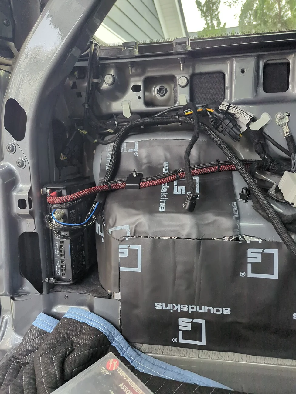Ford Bronco Left cargo side amp install pics? c3aa8ff1-f532-448d-8ae4-651a211a8ca3