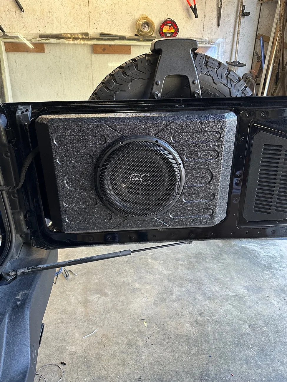 Ford Bronco Left cargo side amp install pics? IMG_3245