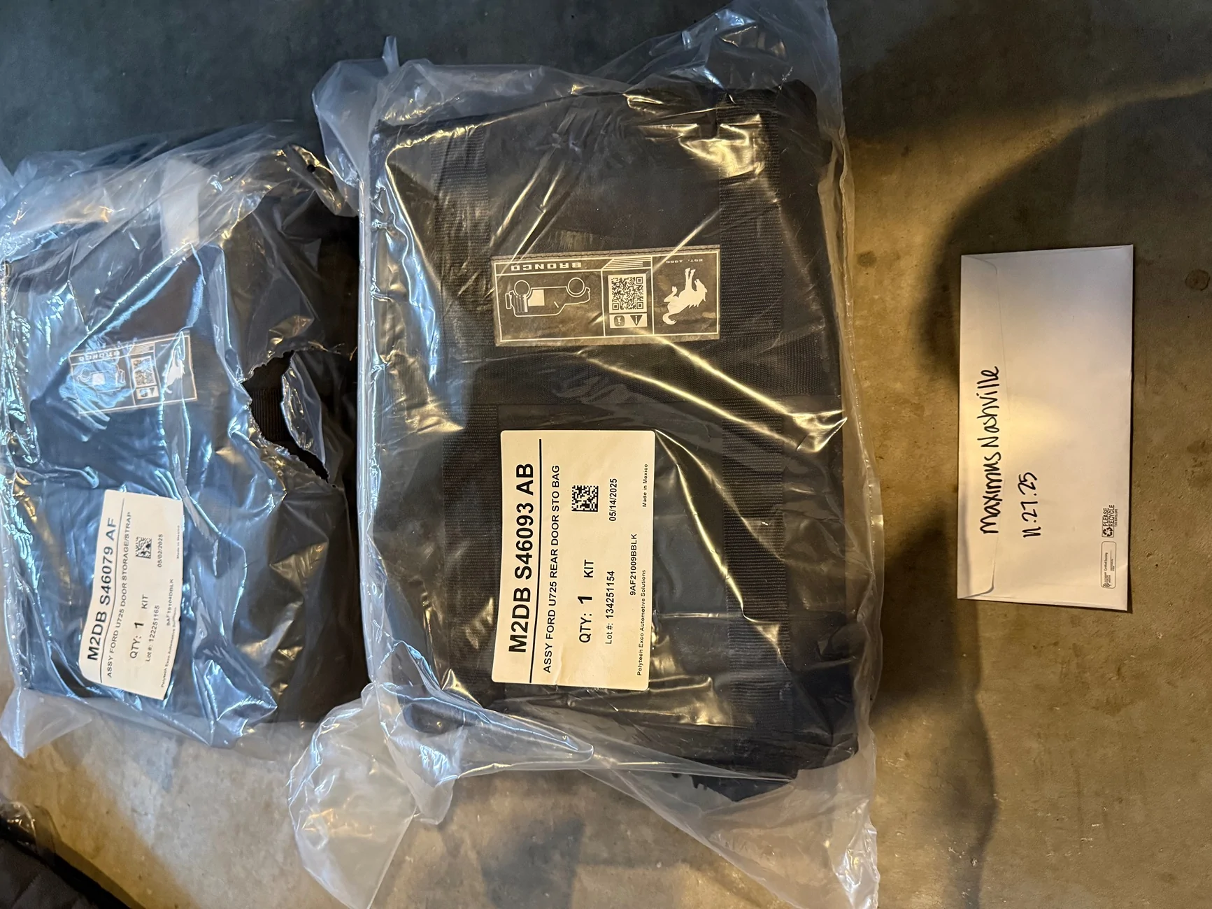 Ford Bronco 4 Door Storage Bags IMG_0889