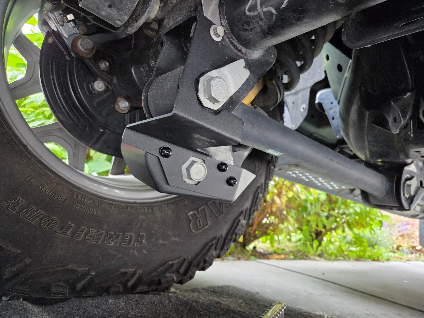 Ford Bronco Skid plates for rear diff and rear suspension installed 20251026_135522(0)