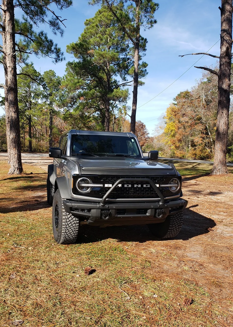 Ford Bronco ICONIC SILVER Bronco Club 20251119_190120